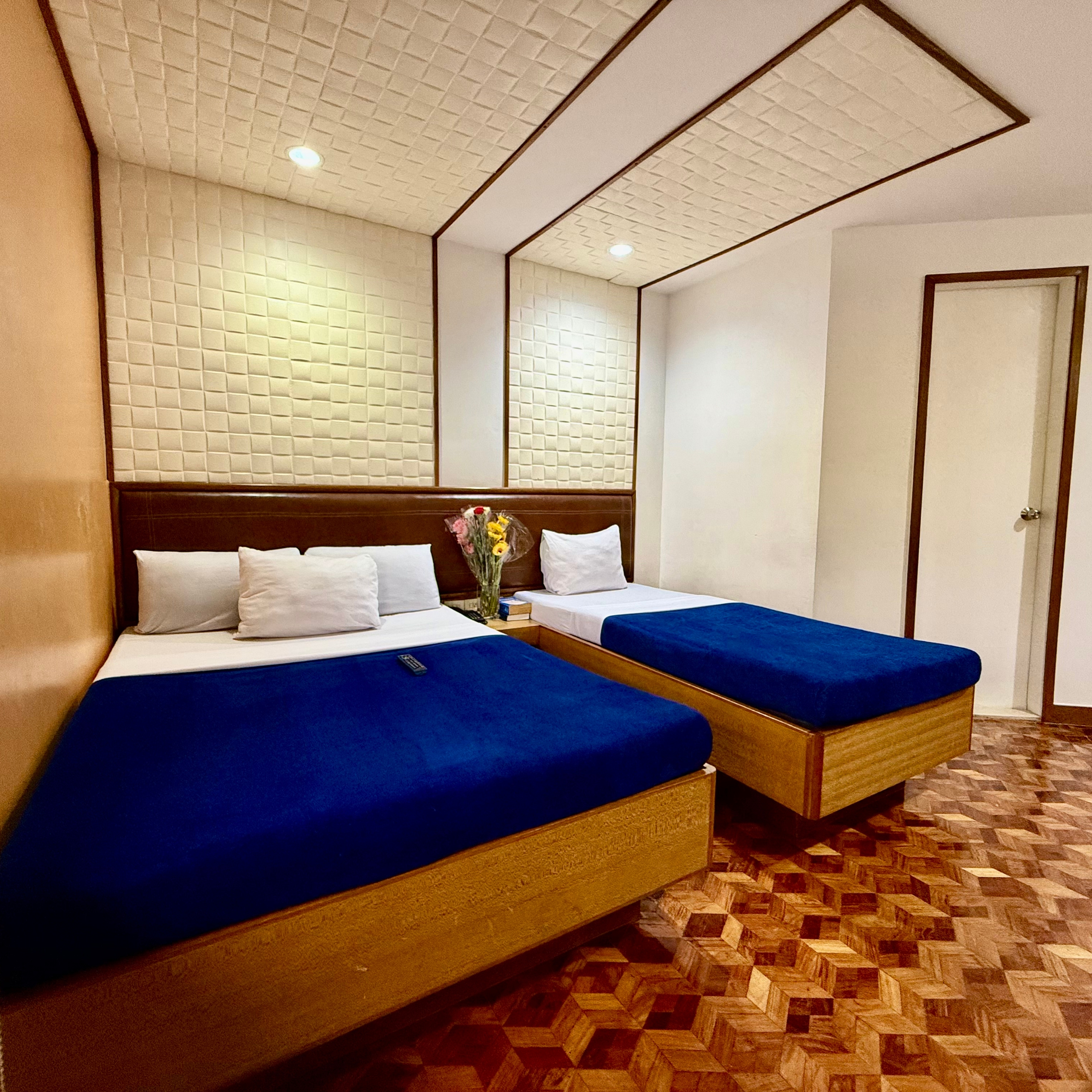PREMIUM TRIPLE ROOM